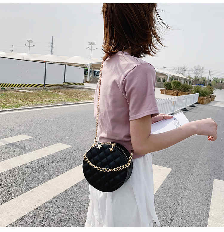 Mini luxury designer chain strap leather crossbody bag round for travel(图29)