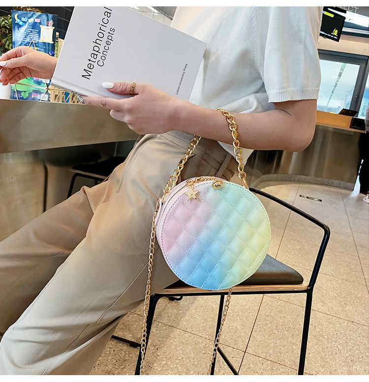 Mini luxury designer chain strap leather crossbody bag round for travel(图33)