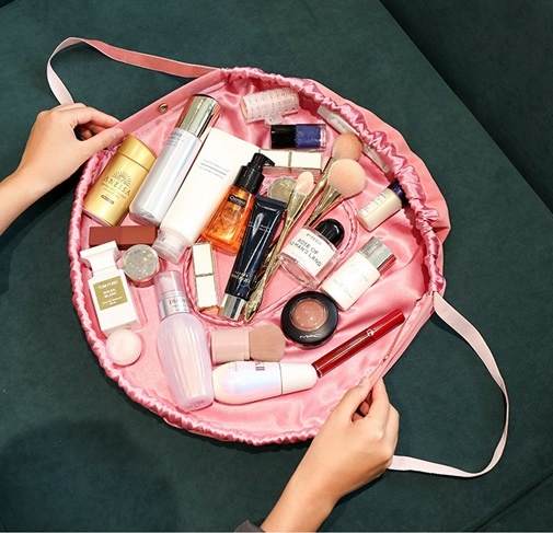 New round velvet drawstring makeup wash bag with adjustable handle(图1)